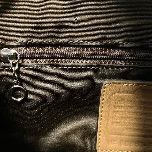 Coach Brown and Tan Signature Shoulder Bag - Picture 5 of 7